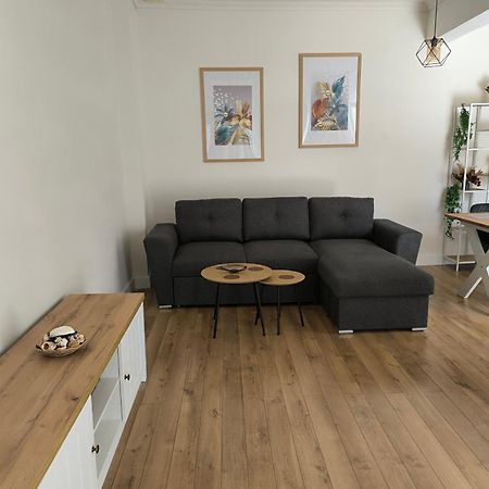 Port View, Veranda, 80 Sqm, Spacious Place For 6 Thessaloníki Eksteriør bilde