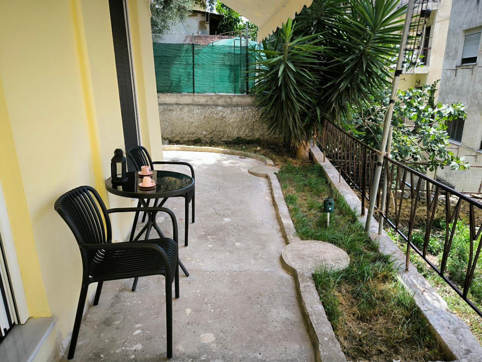 Port View, Veranda, 80 Sqm, Spacious Place For 6 Thessaloníki Eksteriør bilde